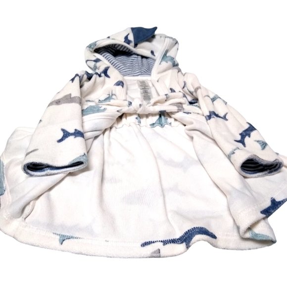 Baby's Shark Bath Robe - Just One You Made By Carter’s - White  Size 0-9M - Picture 3 of 6